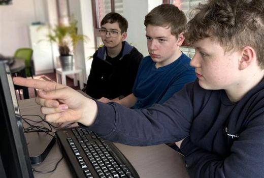 Bild von unseren drei Schülerpraktikanten